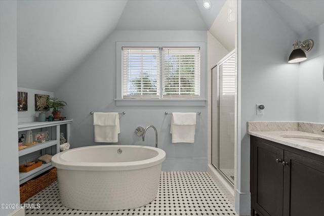 1612 W Paris Avenue, Port Royal, SC 29935