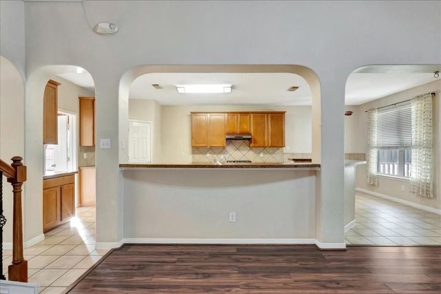 1020 Walnut Pointe, League City, TX 77573