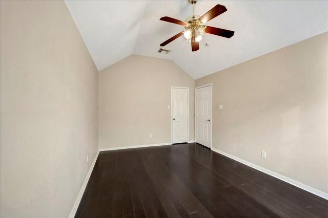 1020 Walnut Pointe, League City, TX 77573