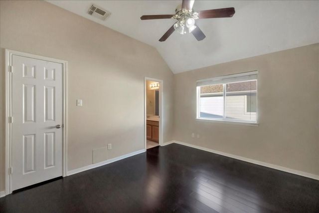 1020 Walnut Pointe, League City, TX 77573