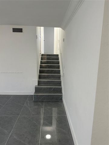 102 NE 122nd St 0, North Miami, FL 33161