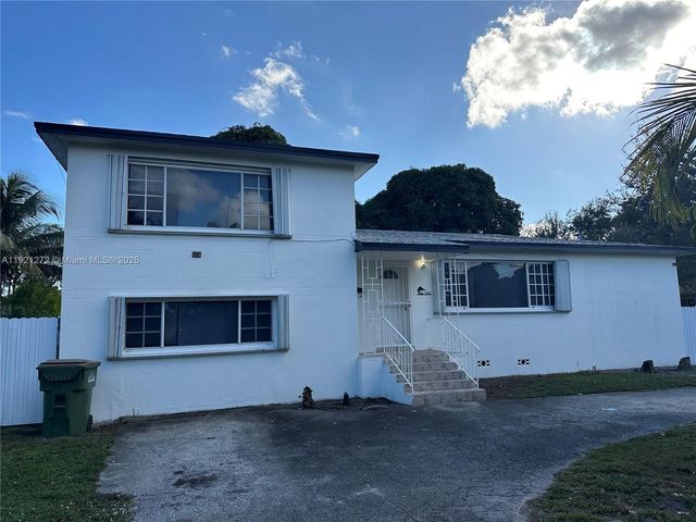 102 NE 122nd St 0, North Miami, FL 33161