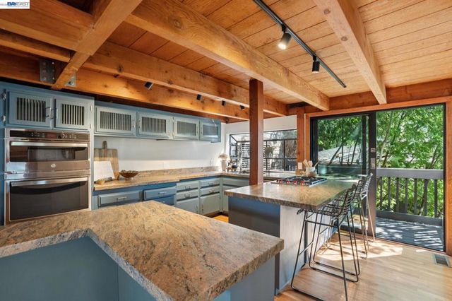 2686 Shasta Rd, Berkeley, CA 94708