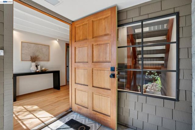 2686 Shasta Rd, Berkeley, CA 94708