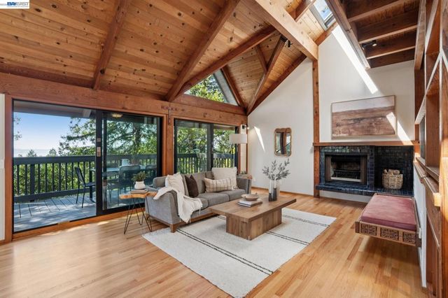 2686 Shasta Rd, Berkeley, CA 94708