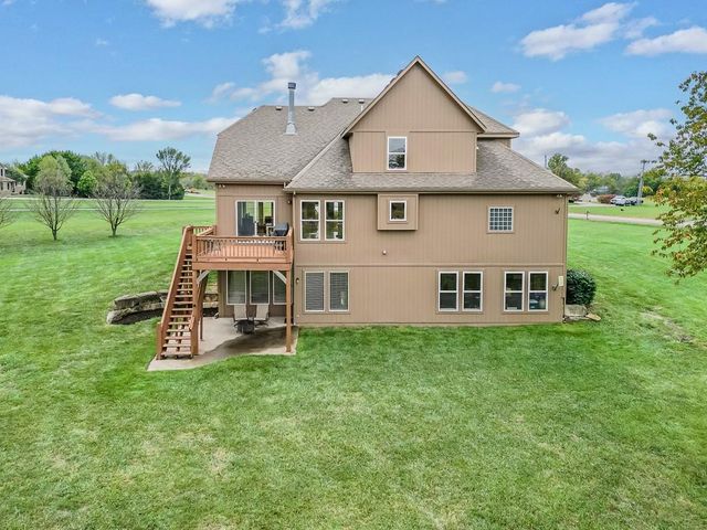 924 E 1938th Road, Eudora, KS 66025
