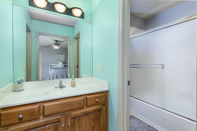 924 E 1938th Road, Eudora, KS 66025