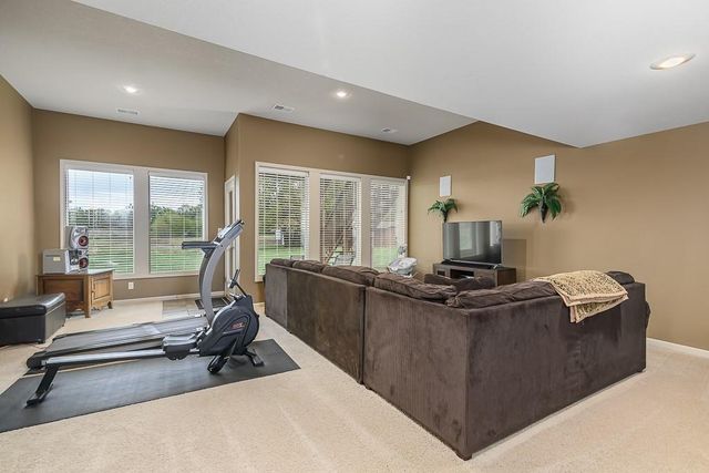 924 E 1938th Road, Eudora, KS 66025