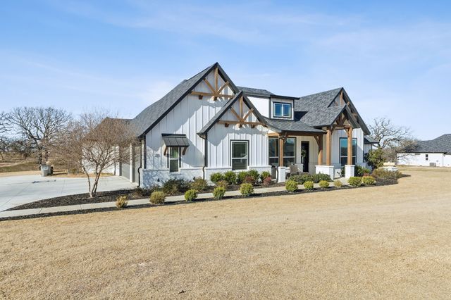 125 San Miguel Drive, Decatur, TX 76234