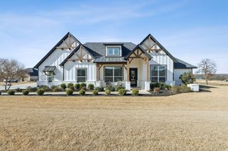 125 San Miguel Drive, Decatur, TX 76234