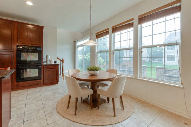 2030 PADUA Drive, Elgin, IL 60123