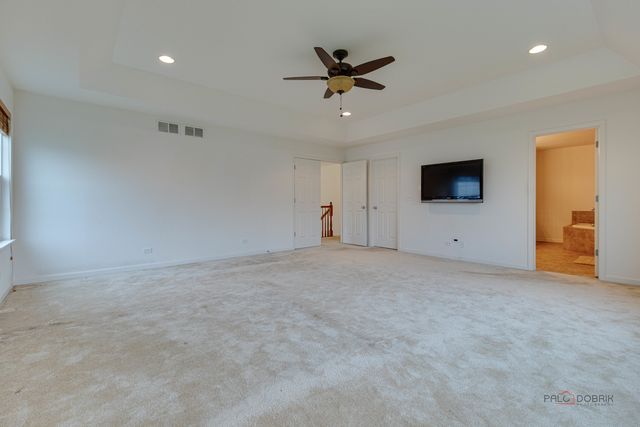2030 PADUA Drive, Elgin, IL 60123