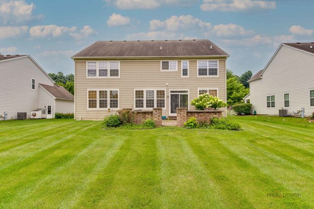 2030 PADUA Drive, Elgin, IL 60123