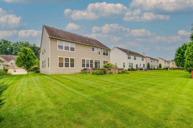 2030 PADUA Drive, Elgin, IL 60123