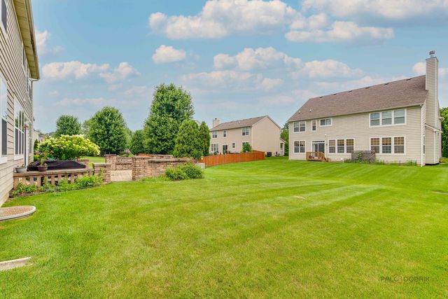 2030 PADUA Drive, Elgin, IL 60123