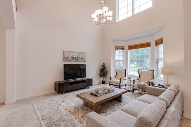 2030 PADUA Drive, Elgin, IL 60123