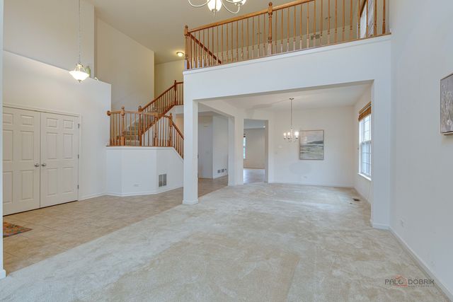 2030 PADUA Drive, Elgin, IL 60123