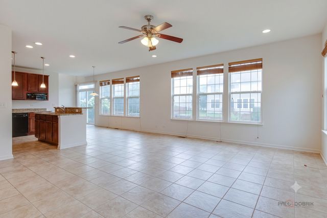 2030 PADUA Drive, Elgin, IL 60123