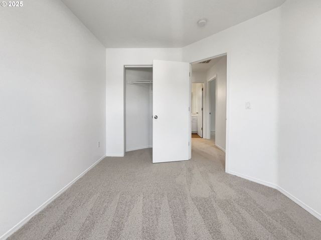 21730 PALISADE Pl, Fairview, OR 97024