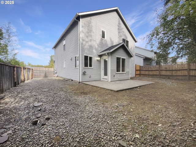 21730 PALISADE Pl, Fairview, OR 97024