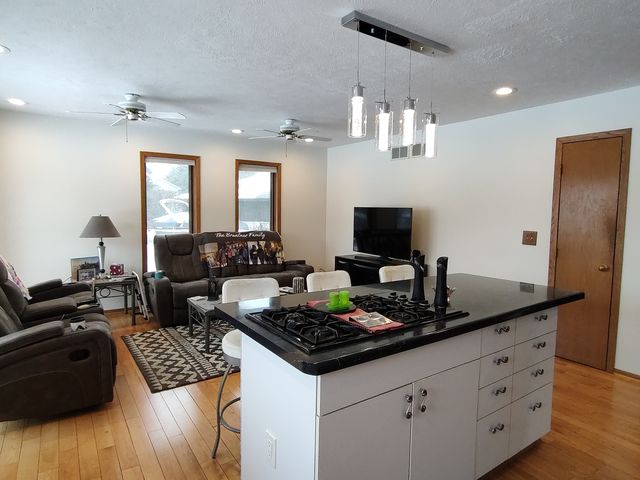 100 SW Thornhill Drive, Poplar Grove, IL 61065