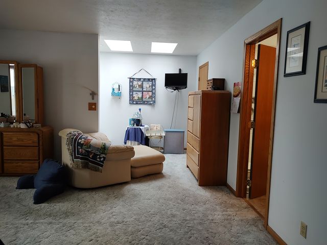 100 SW Thornhill Drive, Poplar Grove, IL 61065