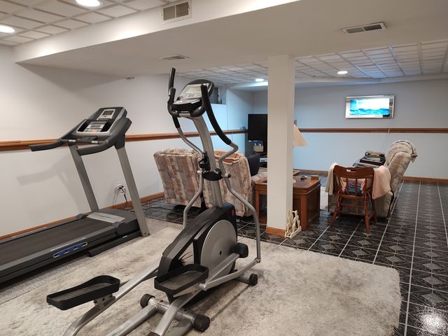 100 SW Thornhill Drive, Poplar Grove, IL 61065