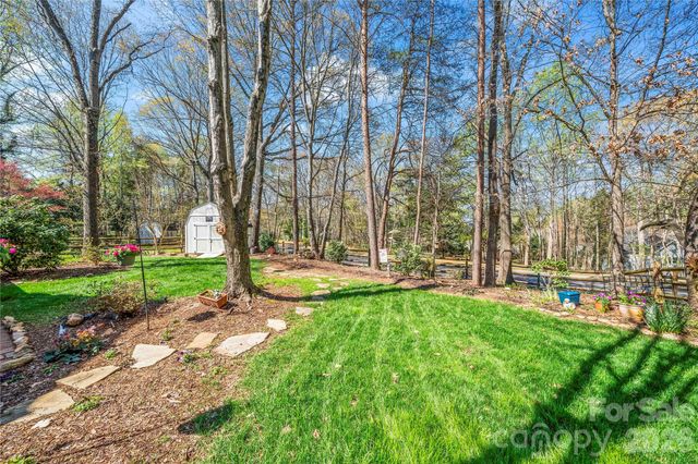 15325 Great Glen Lane, Huntersville, NC 28078