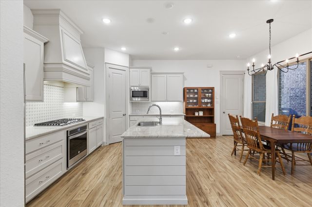 241 Harbor Hills Drive, Flower Mound, TX 75028