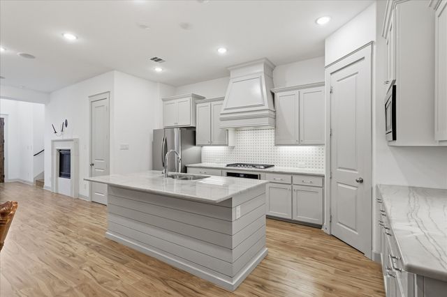 241 Harbor Hills Drive, Flower Mound, TX 75028