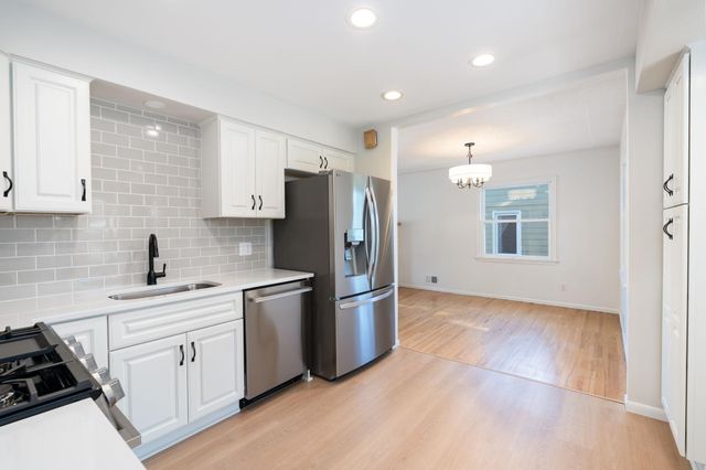 1253 Saint Paul Avenue, Saint Paul, MN 55116
