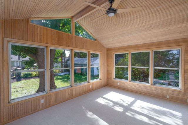 1253 Saint Paul Avenue, Saint Paul, MN 55116