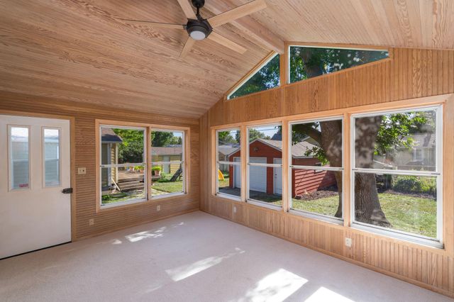 1253 Saint Paul Avenue, Saint Paul, MN 55116