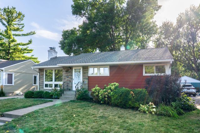 1253 Saint Paul Avenue, Saint Paul, MN 55116