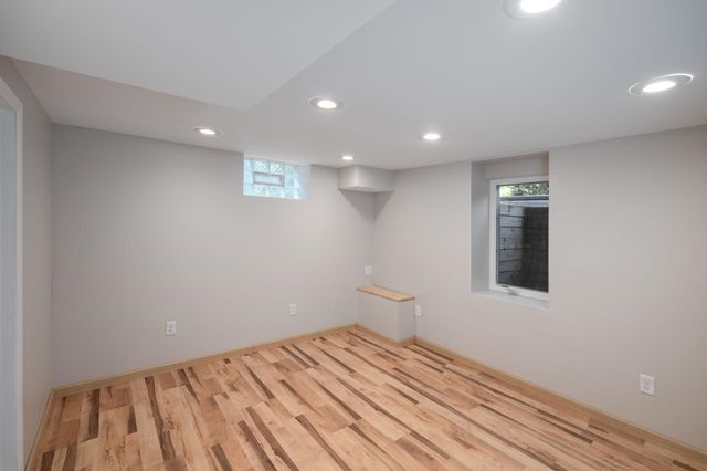 1253 Saint Paul Avenue, Saint Paul, MN 55116