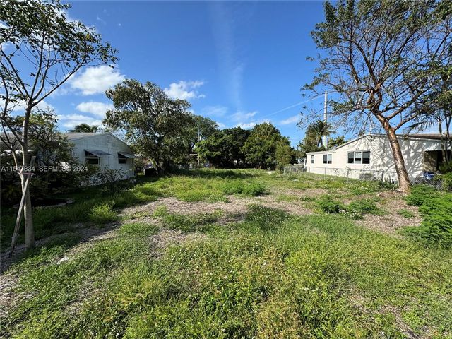 2205 Coolidge Street, Hollywood, FL 33020