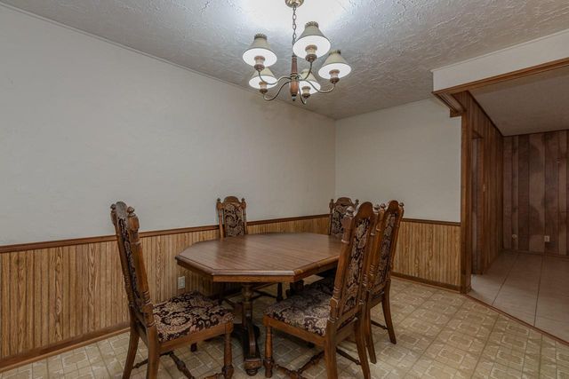 1450 Bassett Street, Orange, TX 77632