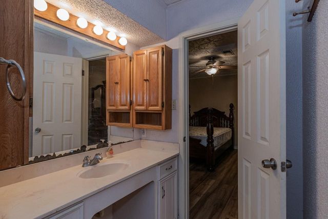 1450 Bassett Street, Orange, TX 77632