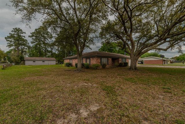 1450 Bassett Street, Orange, TX 77632