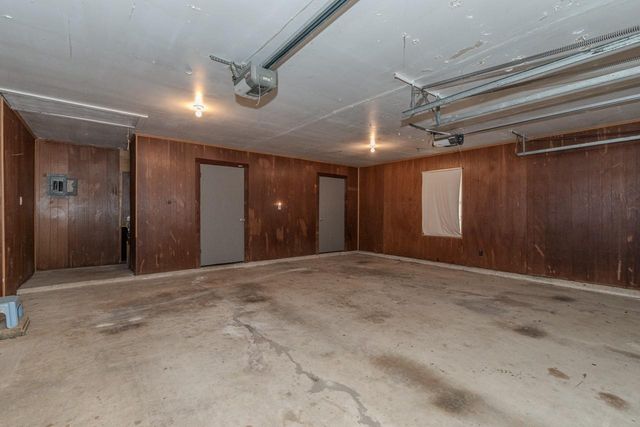 1450 Bassett Street, Orange, TX 77632