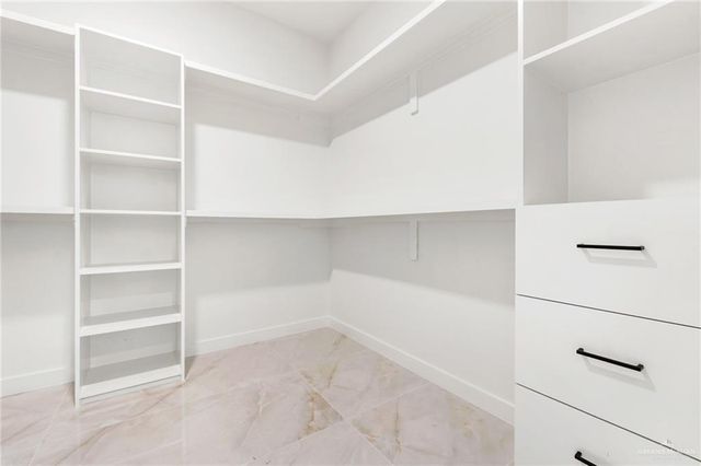 307 N 32nd Street, Hidalgo, TX 78557