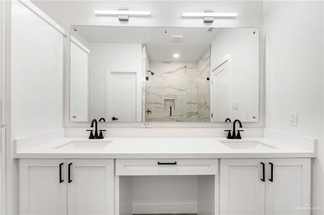 307 N 32nd Street, Hidalgo, TX 78557