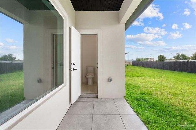 307 N 32nd Street, Hidalgo, TX 78557
