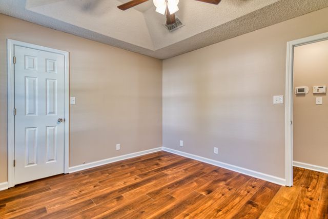 1033 Bush Ave, Oak Grove, KY 42262