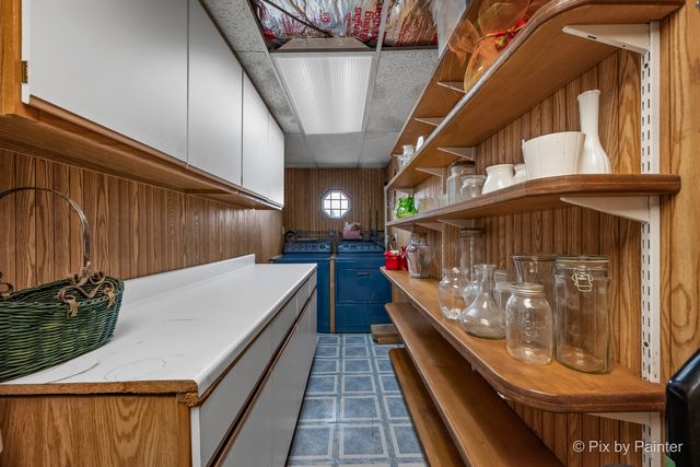 8284 W Ainslie Street, Norridge, IL 60706