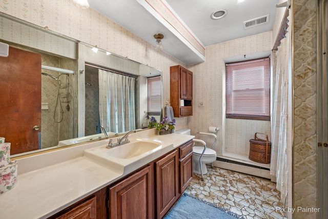 8284 W Ainslie Street, Norridge, IL 60706