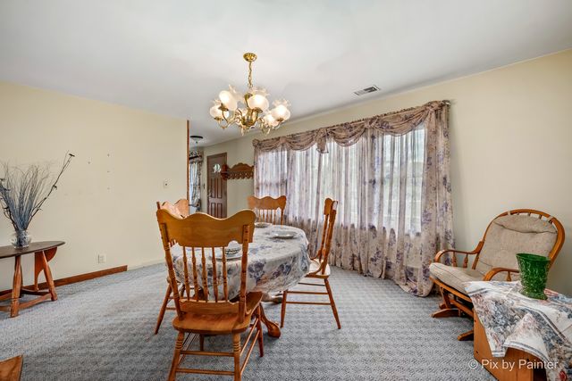 8284 W Ainslie Street, Norridge, IL 60706