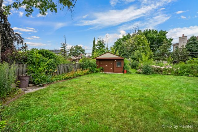 8284 W Ainslie Street, Norridge, IL 60706