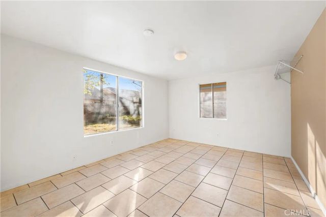 1252 E Avenue R6, Palmdale, CA 93550