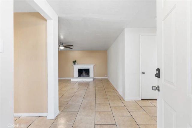 1252 E Avenue R6, Palmdale, CA 93550